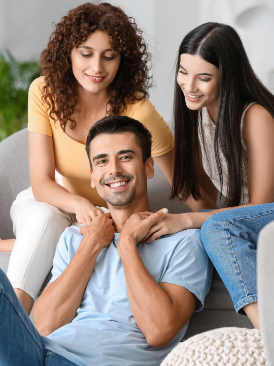 19 Warning Signs He Has Multiple Partners: Stay Woke!