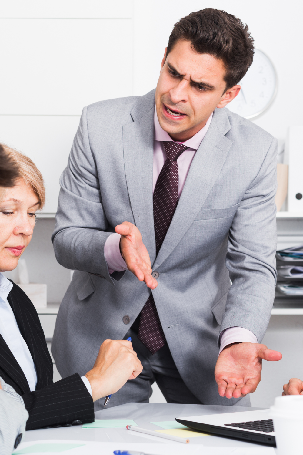  Signs Your Coworker is Threatened by You