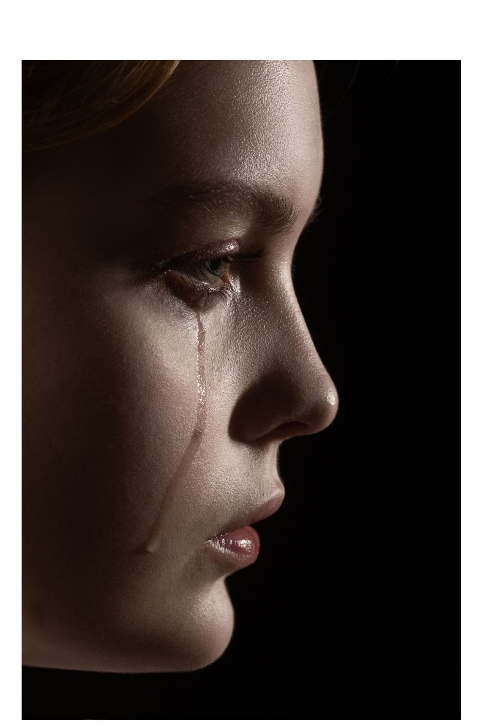 10 Evident Signs He Doesn't Treat You Right