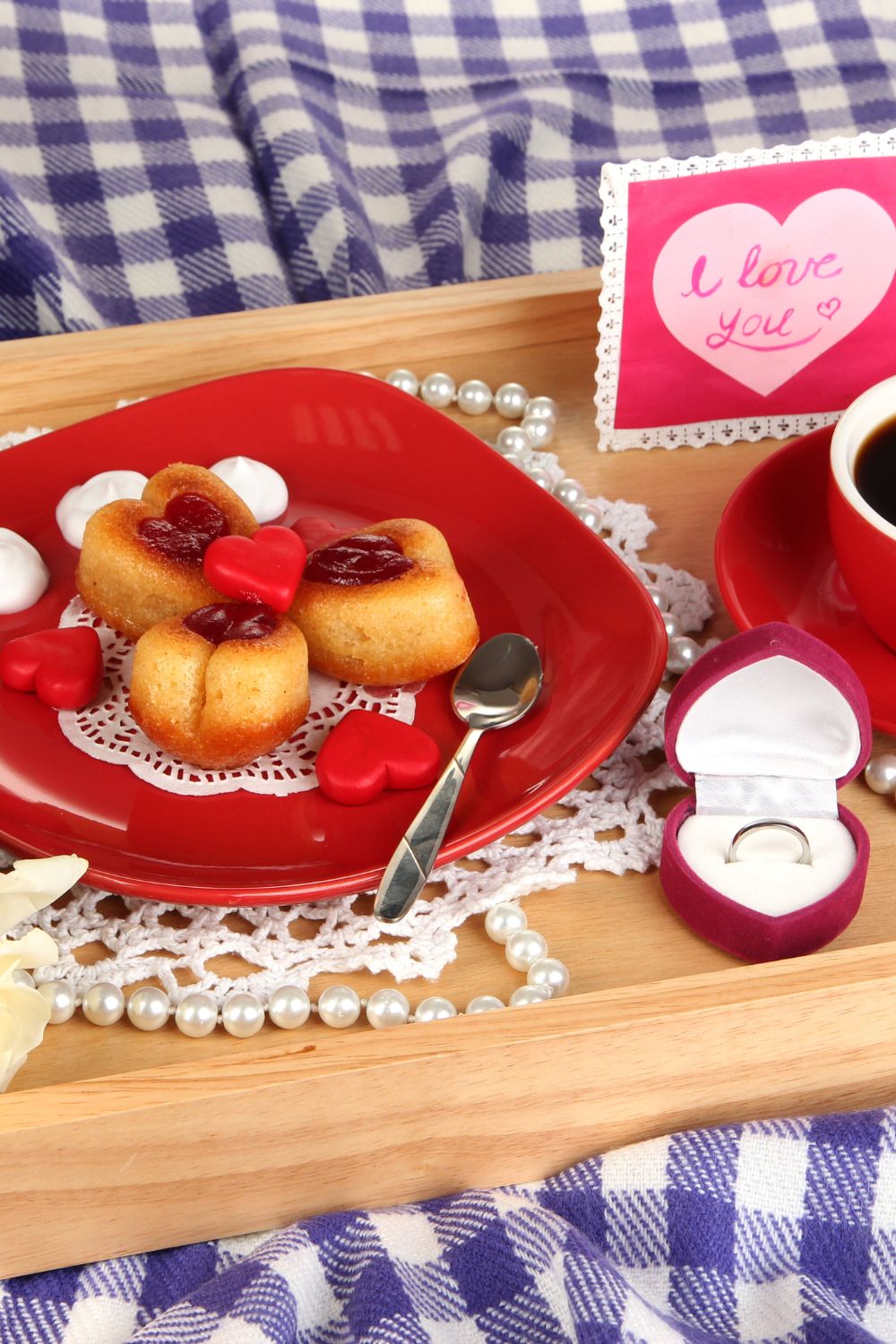 Alternatives To Getting Down on One Knee to Propose