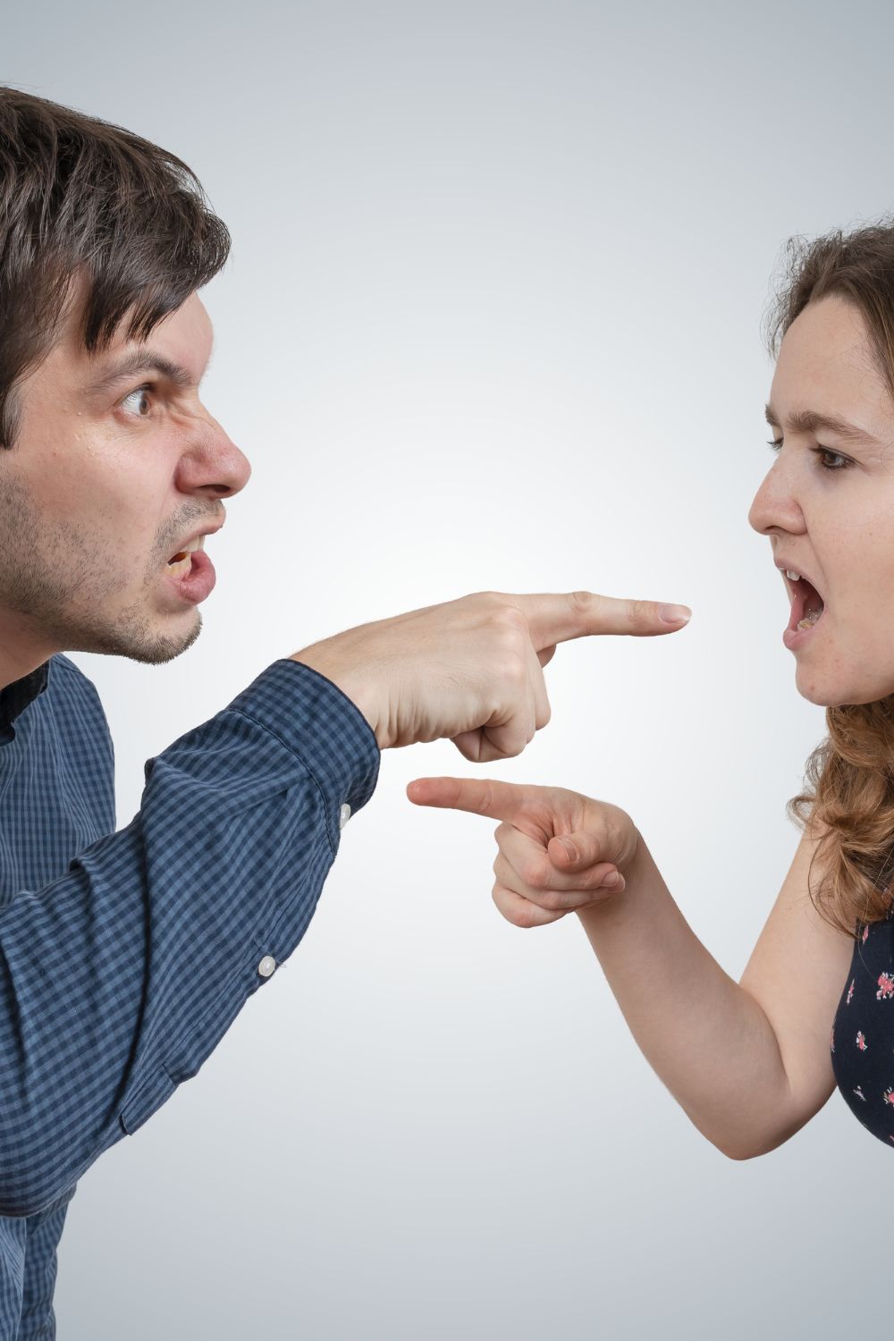 15 Things Guys Do When They Want To Break Up