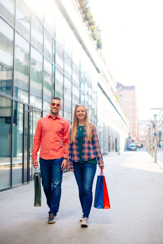 Signs She Only Wants Your Money