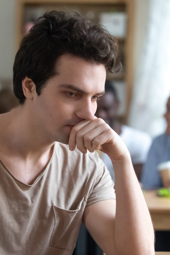 Signs You Are Dating an Emotionally Damaged Man
