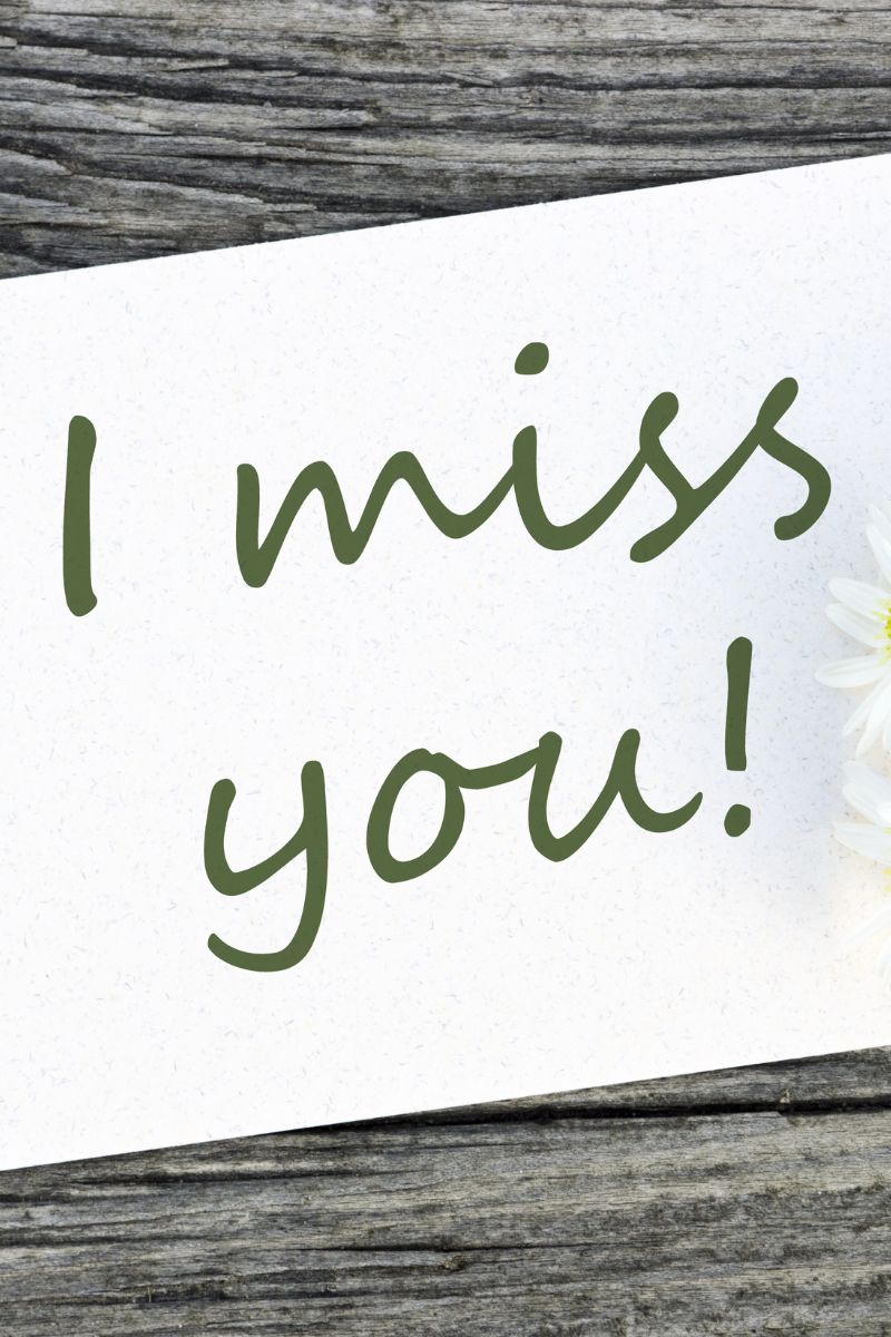 How To Respond To an ''I Miss You'' Text From An Ex