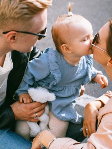 9 Signs Your Baby Daddy Misses You For Real