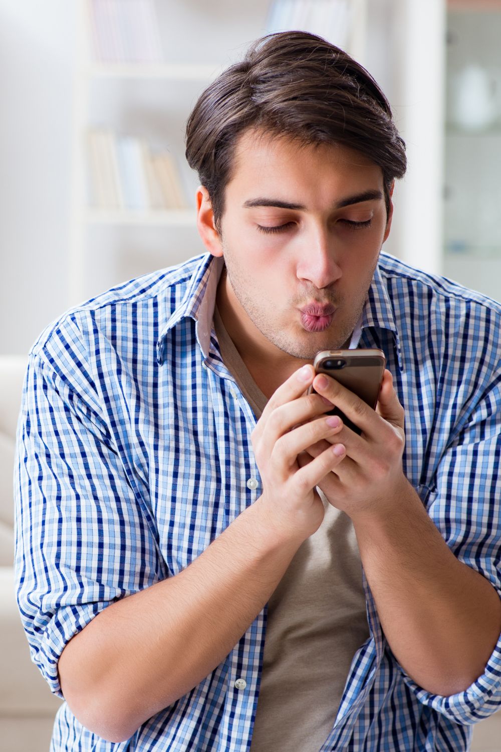 Signs He's Using You For Sexting