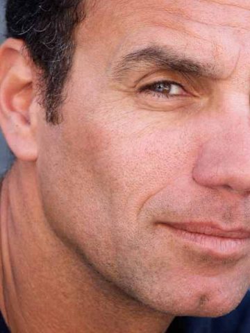 Why Do Married Men Look At Other Women? 8 Fascinating Reasons They Do