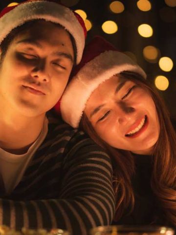 When A Guy Wants To Spend The Holidays With You: 9 Things It Means