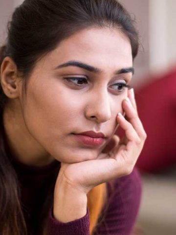 “Why Does My Husband Hide Things From Me?” 8 Reasons Your Husband is Secretive
