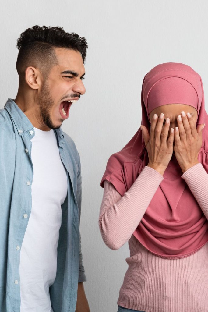what does it mean when your husband always threatens divorce