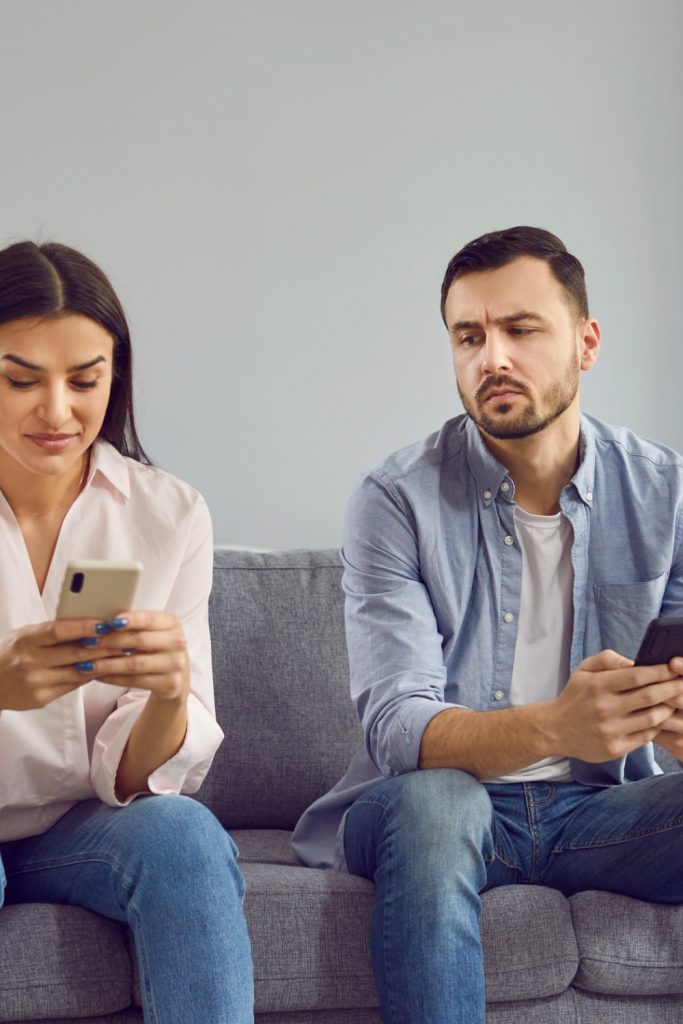 signs of an insecure husband