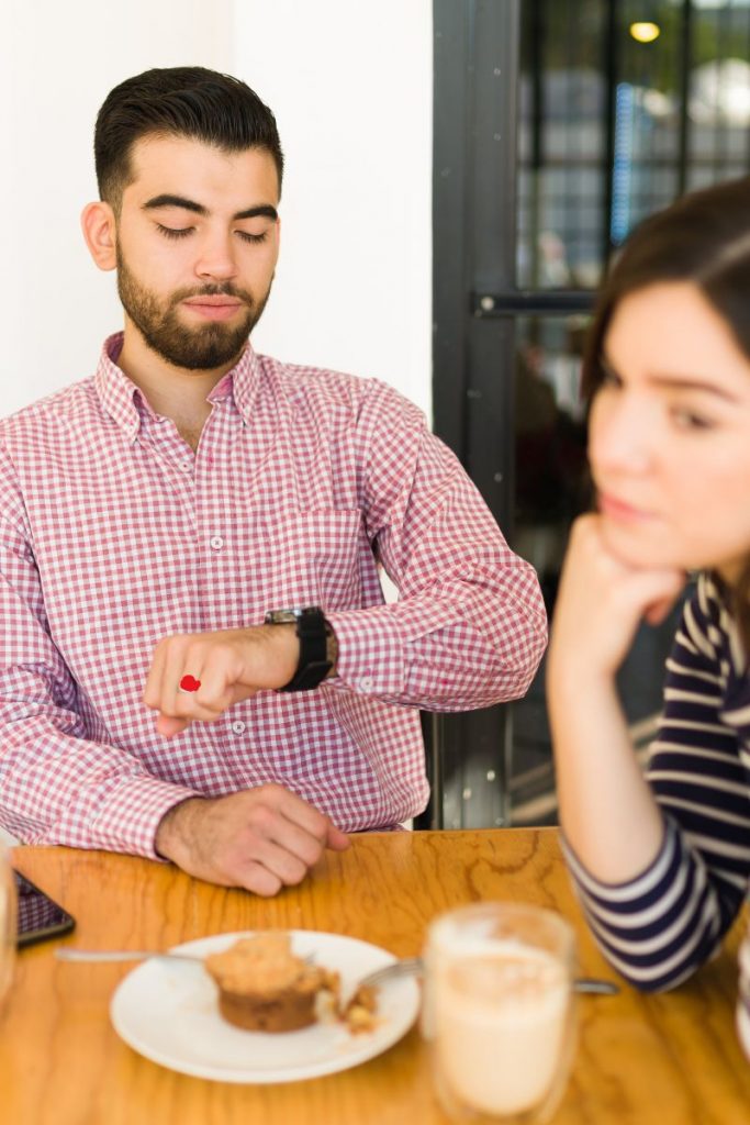 If He Does These 13 Signs, He Will Never Love You
