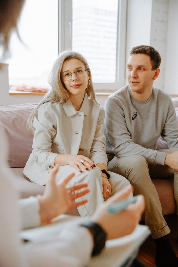 Things Men Who Respect Women Do in Their Relationships