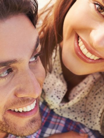 8 Signs Your Husband Feels Unworthy Of You
