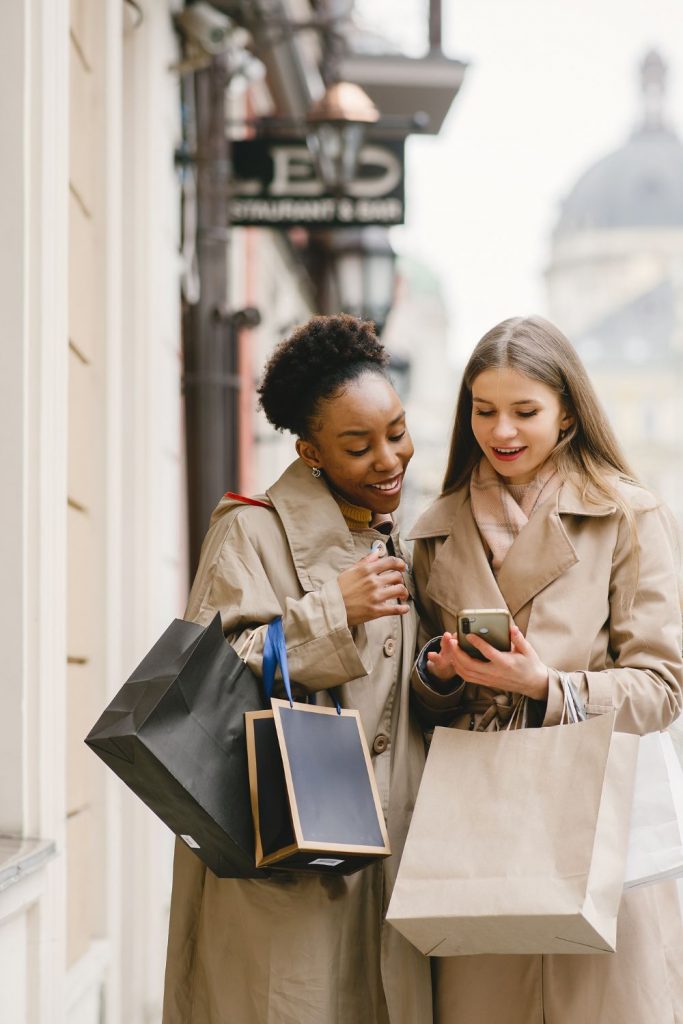 Things Women Confess Only to Their Closest Friends 
