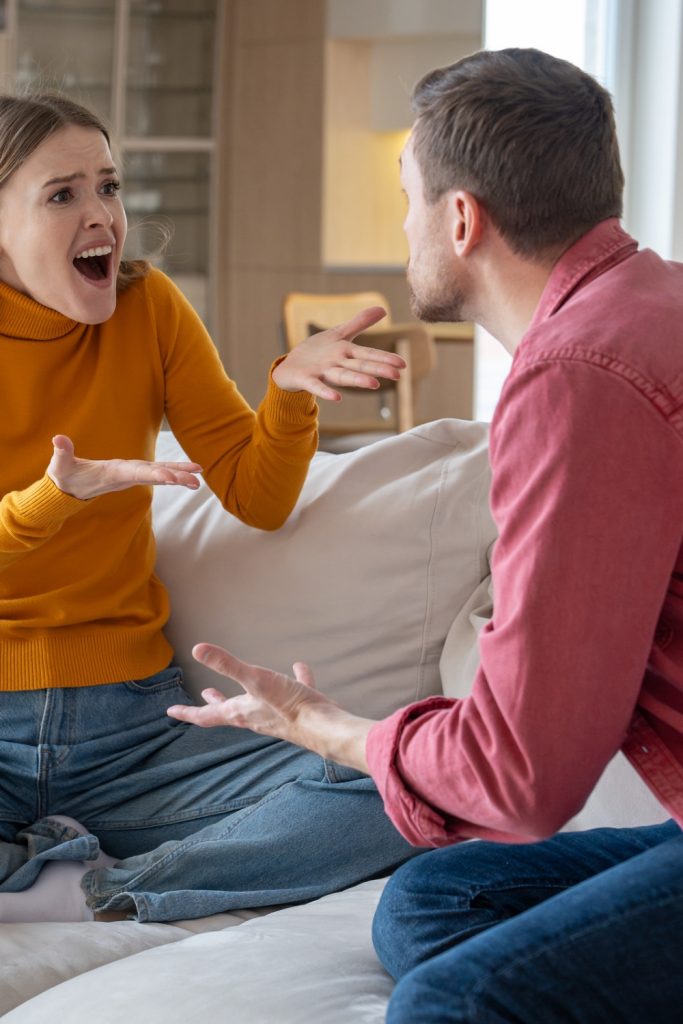 signs your whole marriage was a lie