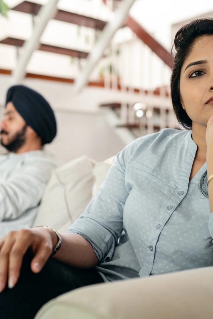 signs your whole marriage was a lie