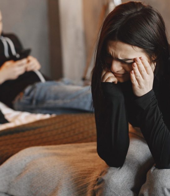 Signs of a Secretly Unhappy Wife