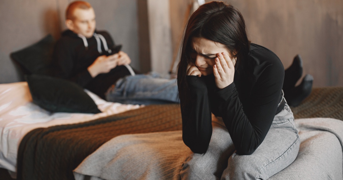 Signs of a Secretly Unhappy Wife