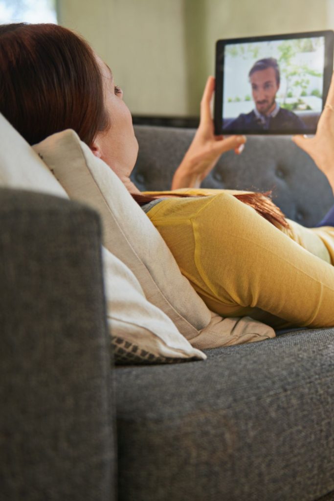 If You Want to Be More Attractive Instantly Stop Doing These 7 Things