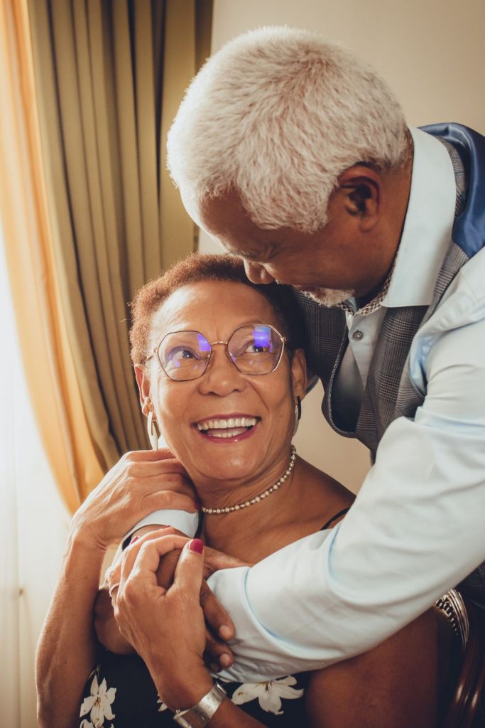 Men who can&rsquo;t stop thinking about their wives have wives who do these things