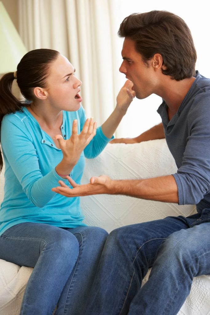 Signs Your Relationship Is In a Rut