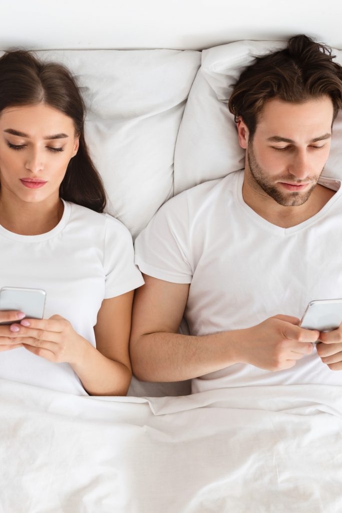 Signs You&rsquo;re in a Relationship That&rsquo;s Headed for Disaster