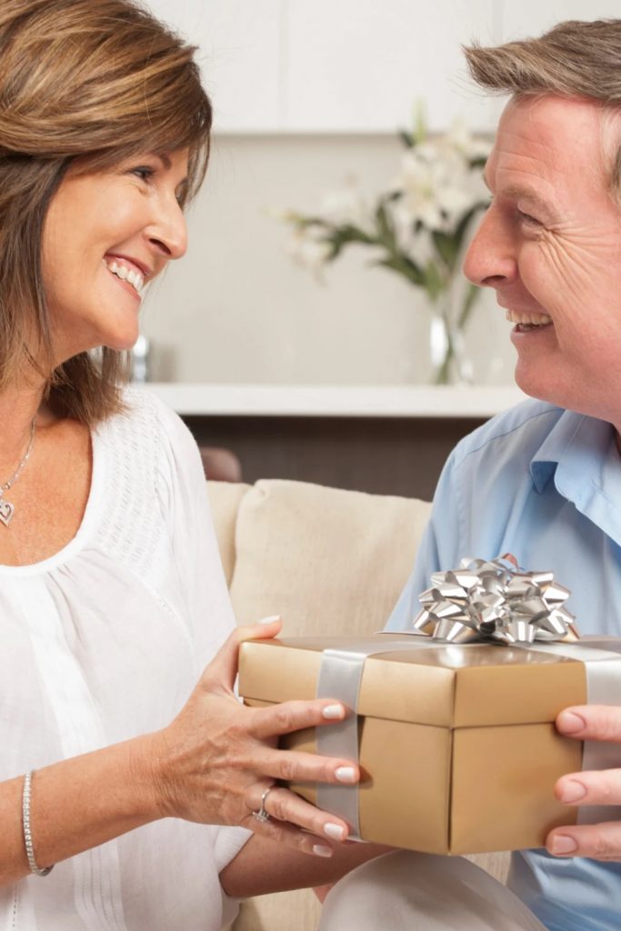 Things Wives Do That Make Their Husbands Crave Physical Intimacy