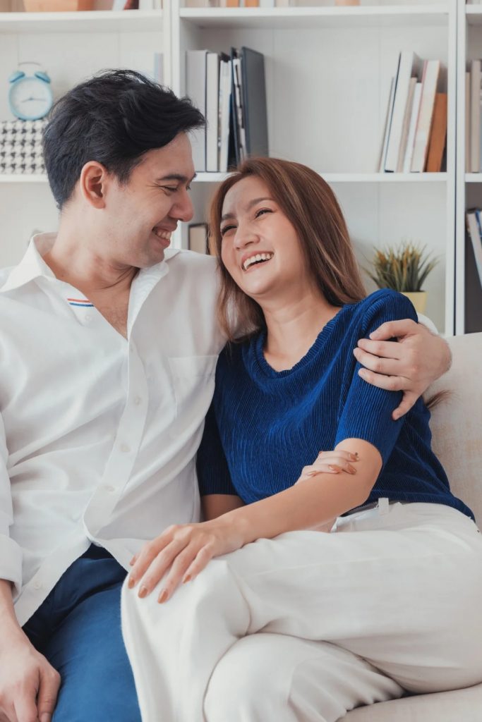 Women Whose Husbands Can’t Live Without Them Do These 9 Things