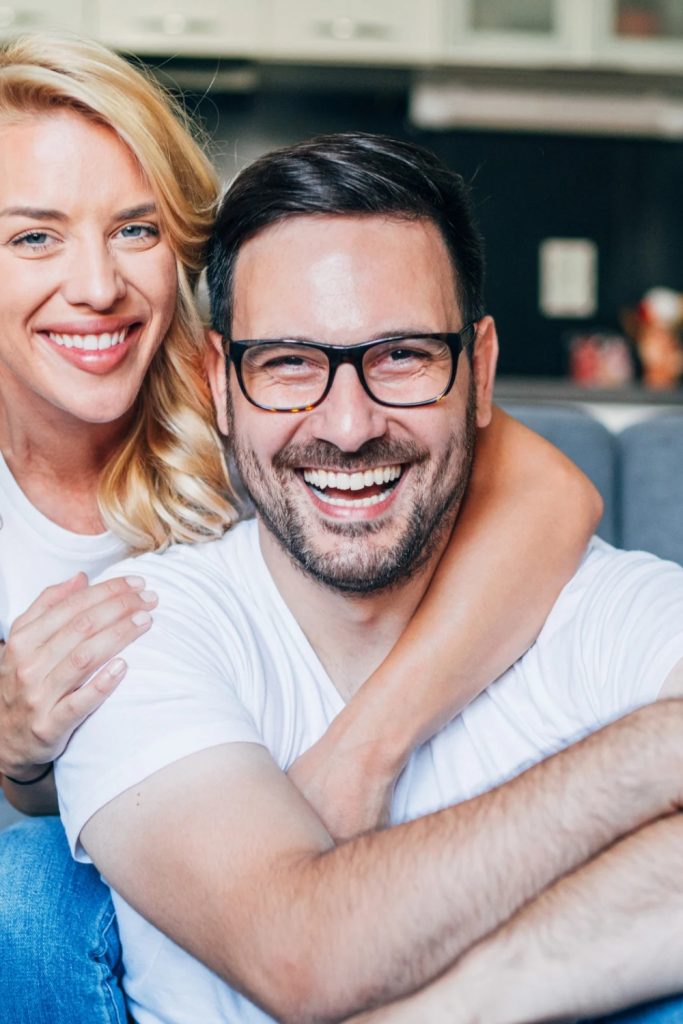 Women Whose Husbands Can’t Live Without Them Do These 9 Things