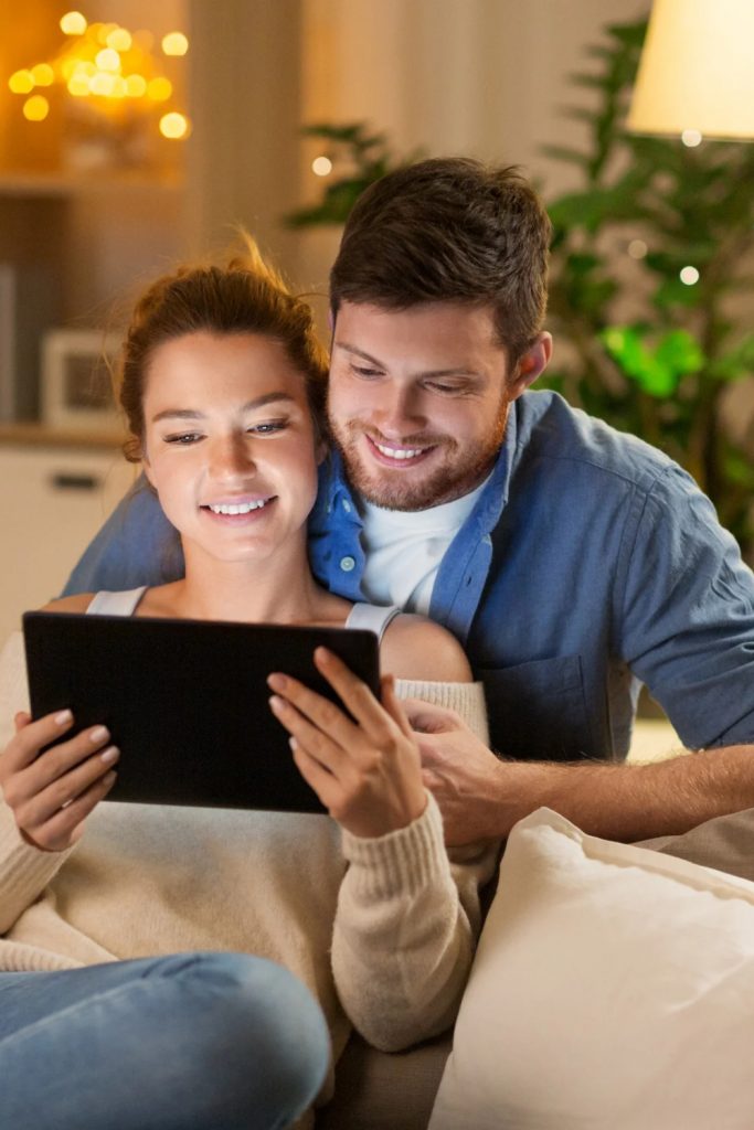 Men Who Remain Attracted to Their Wives Forever Have Wives Who Do These Things