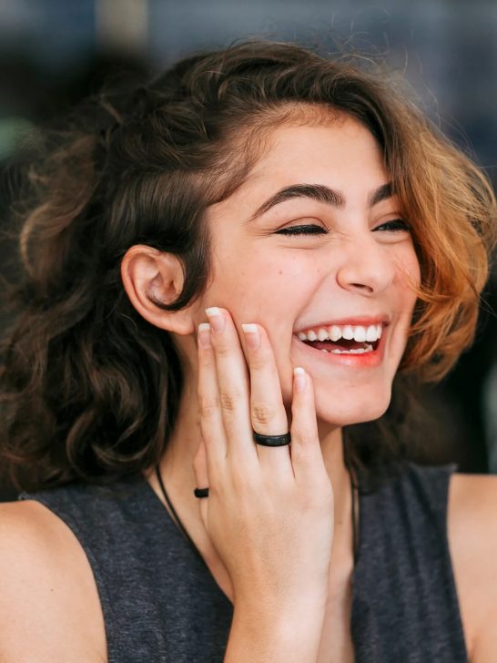 12 Qualities That Make A Woman Stand Out In A Crowd