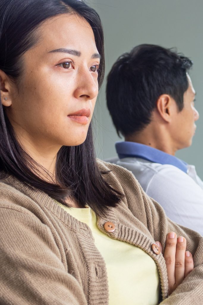 Signs Your Husband is Emotionally Done With You