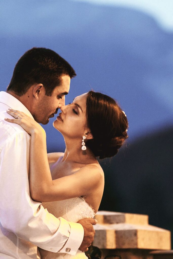 Men Who Truly Value Their Wives Have Wives Who Do These 7 Things