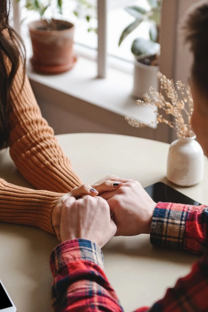 Reasons Men Date Women They Don't Intend to Marry