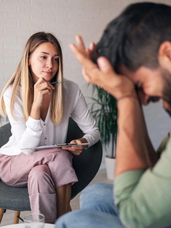 If Your Husband Does These 7 Things, He’s Secretly Hurting